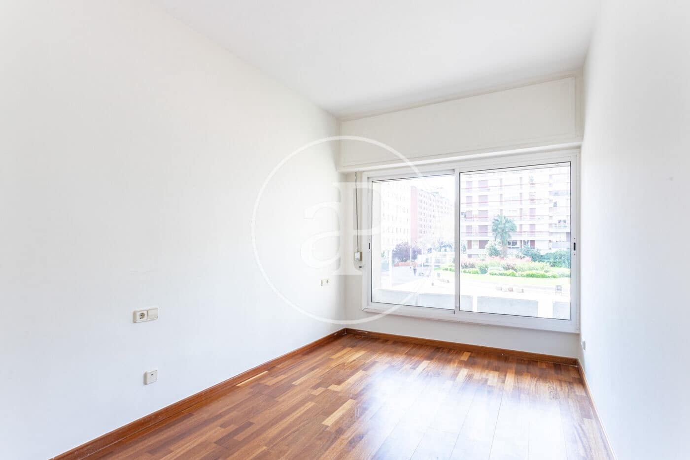 Appartement de 3 chambres à louer à Barcelone ville - 2 100 € (Ref: 9719908)
