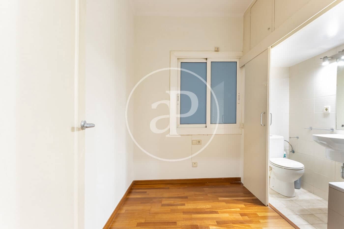 Appartement de 3 chambres à louer à Barcelone ville - 2 100 € (Ref: 9719908)