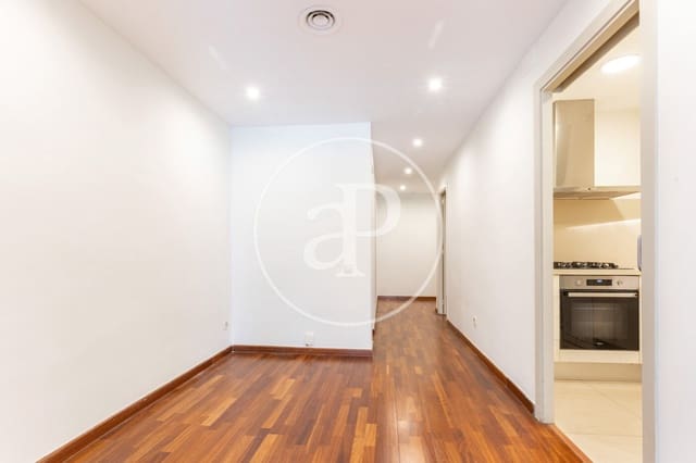 Appartement de 3 chambres à louer à Sarrià, Barcelone ville - 2 100 € (Ref: 9719908)