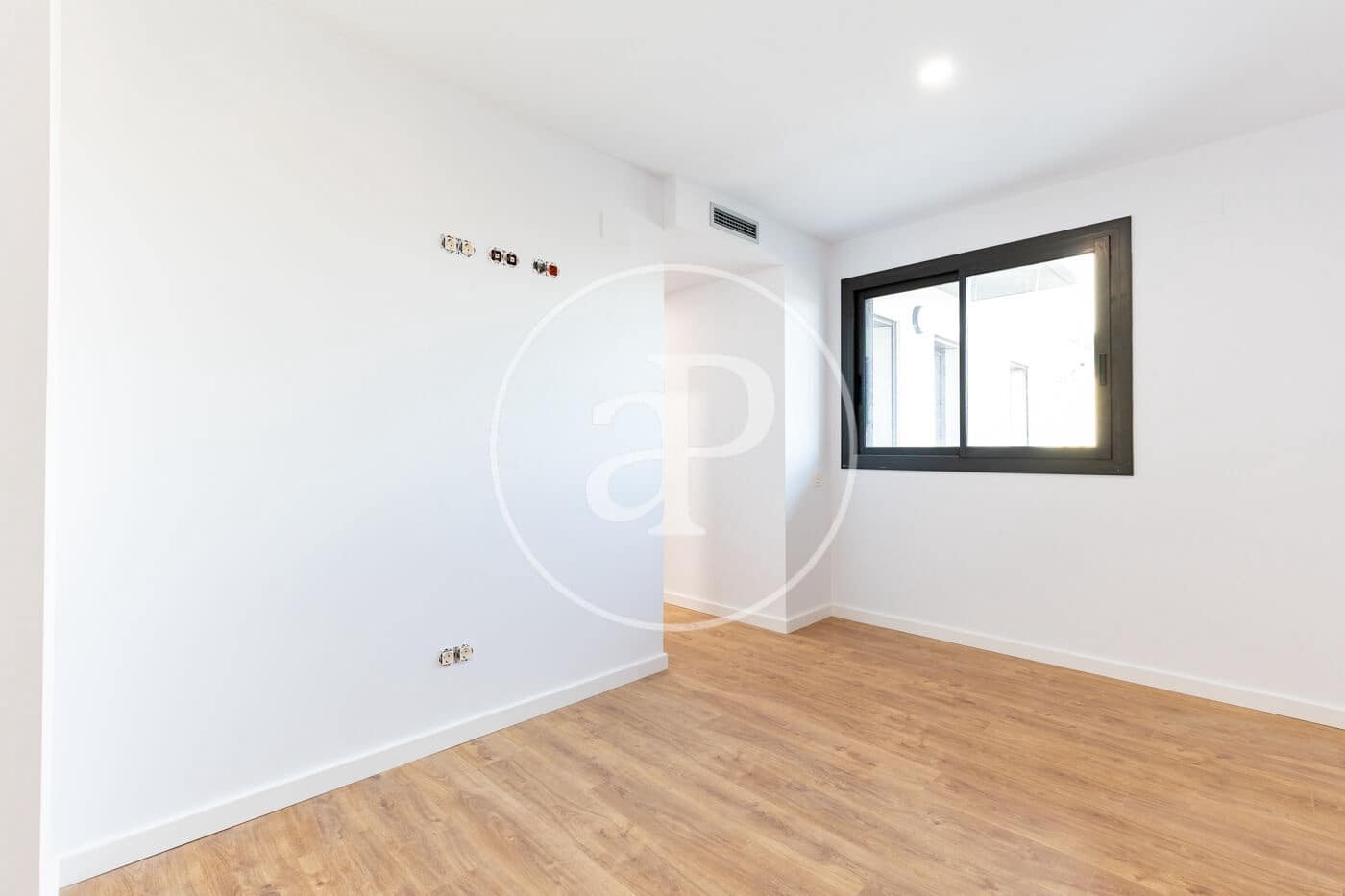 3 bedroom Apartment for sale in Terrassa - € 380,000 (Ref: 9719909)