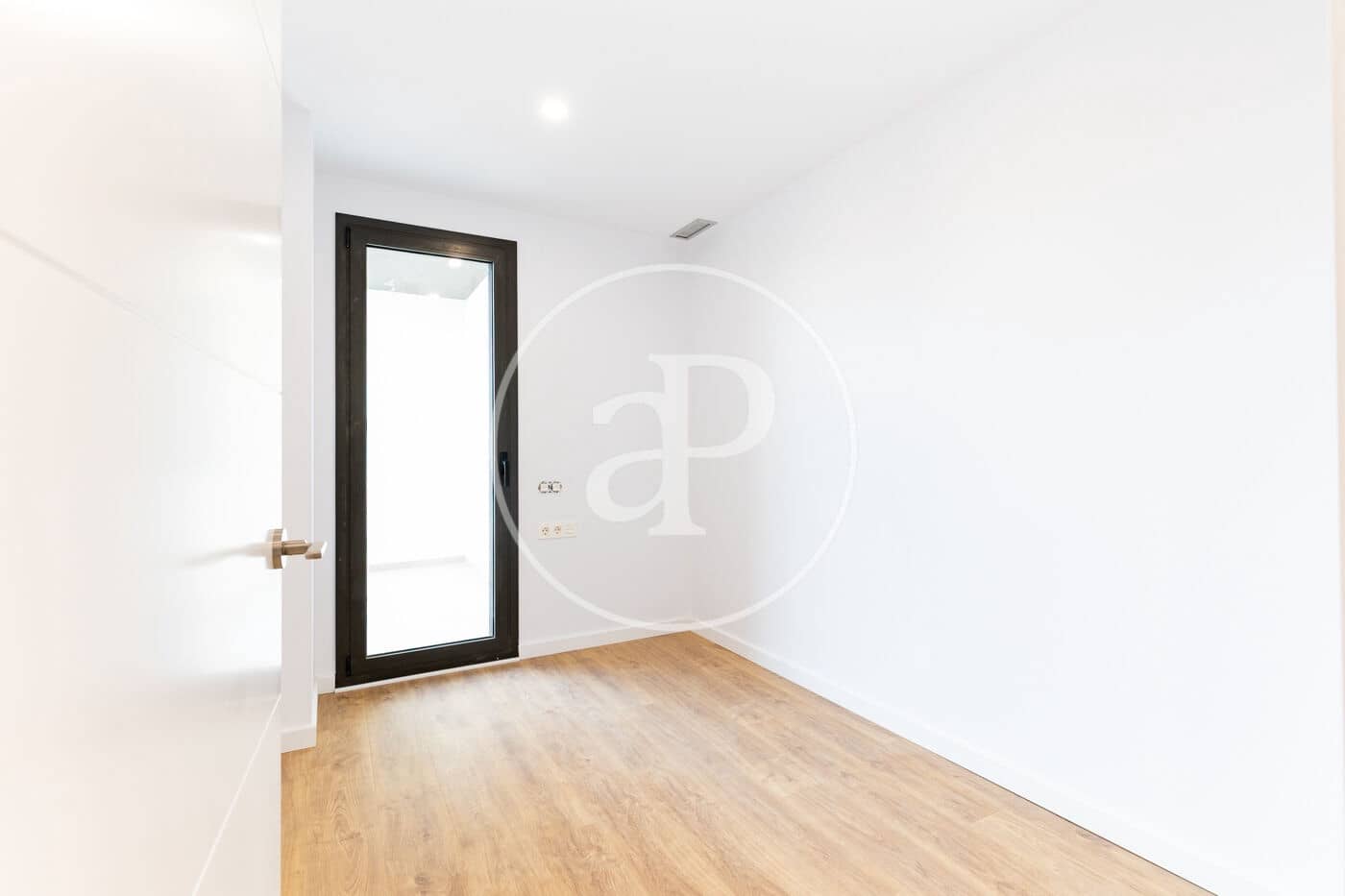 3 bedroom Apartment for sale in Terrassa - € 380,000 (Ref: 9719909)