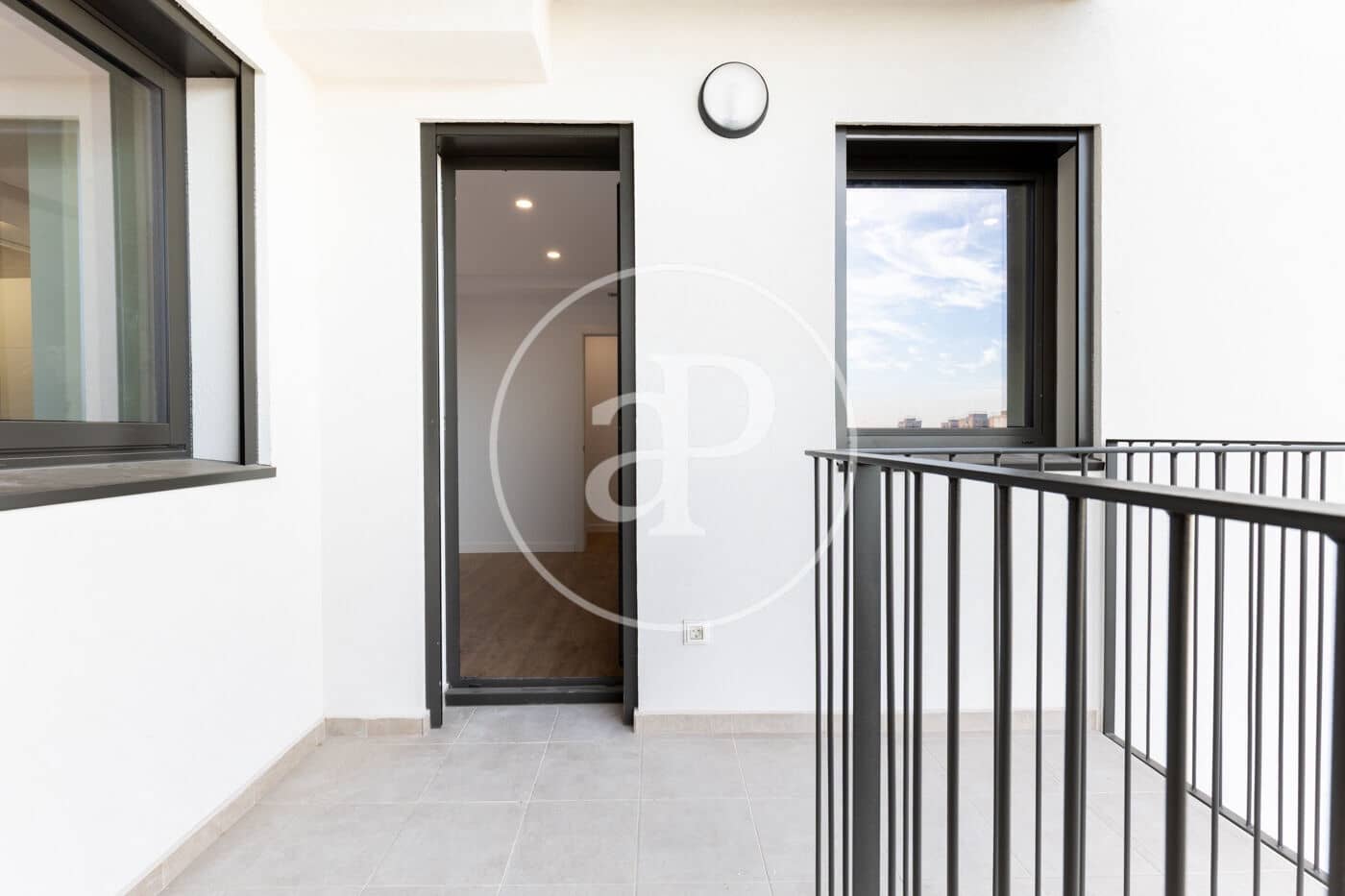 3 bedroom Apartment for sale in Terrassa - € 380,000 (Ref: 9719909)