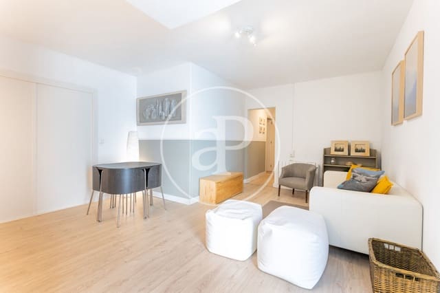 Appartement de 2 chambres à louer à Mira-Sol, Sant Cugat del Vallès - 1 200 € (Ref: 9721680)
