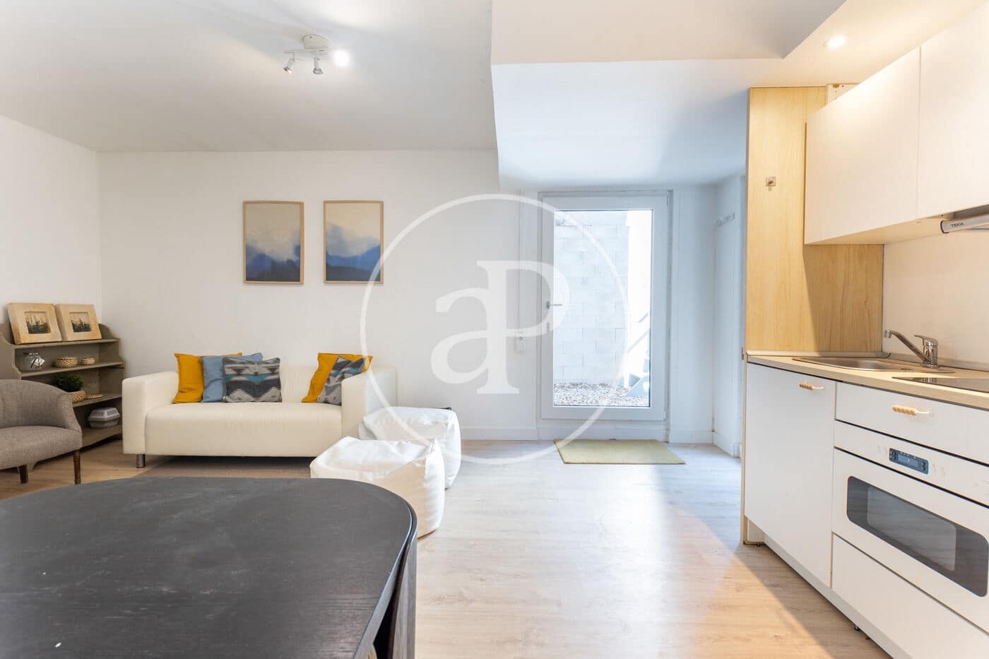 Appartement de 2 chambres à louer à Mira-Sol - 1 200 € (Ref: 9721680)