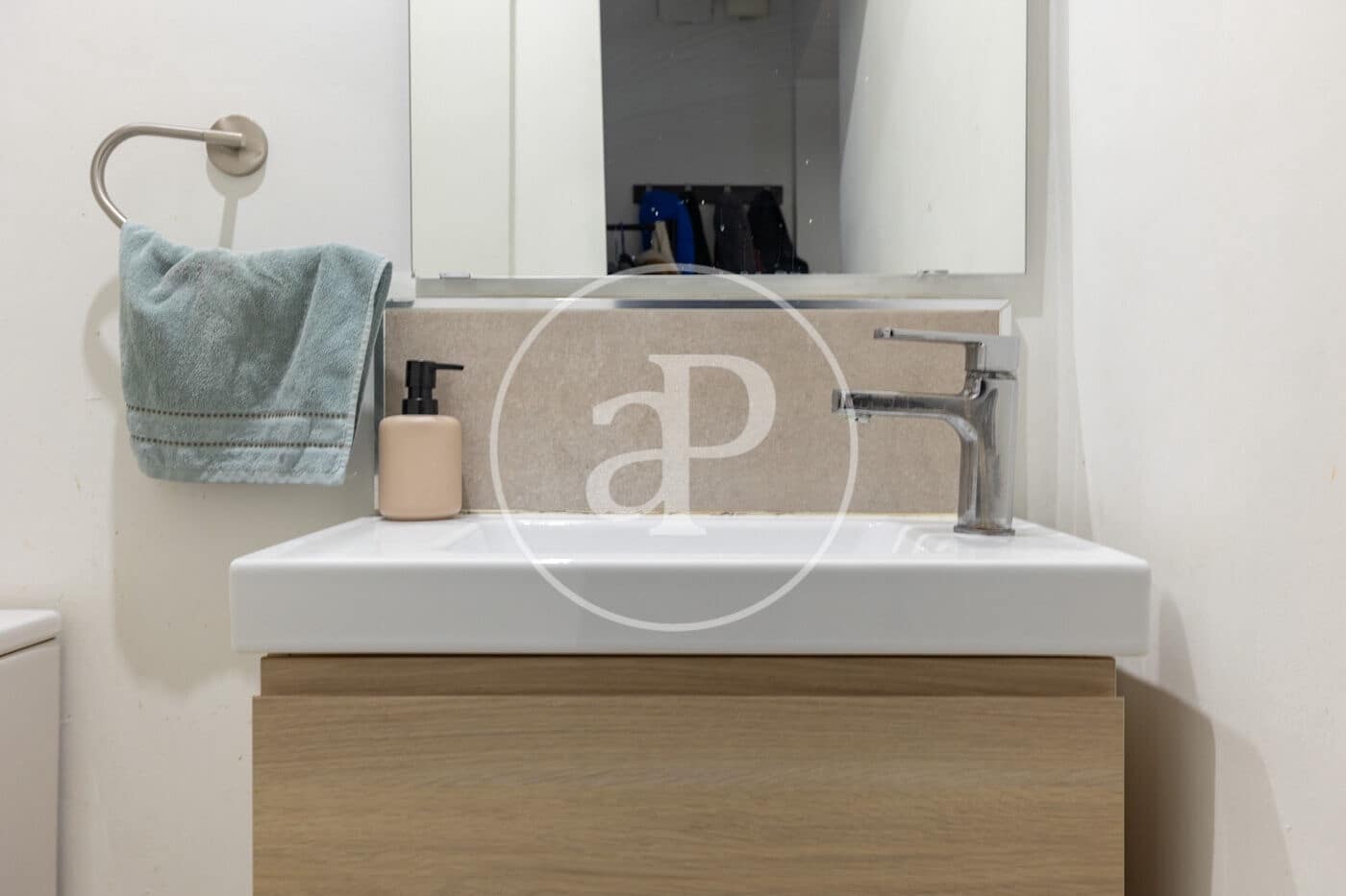 2 bedroom Apartment for sale in Barcelona city - € 570,000 (Ref: 9721681)