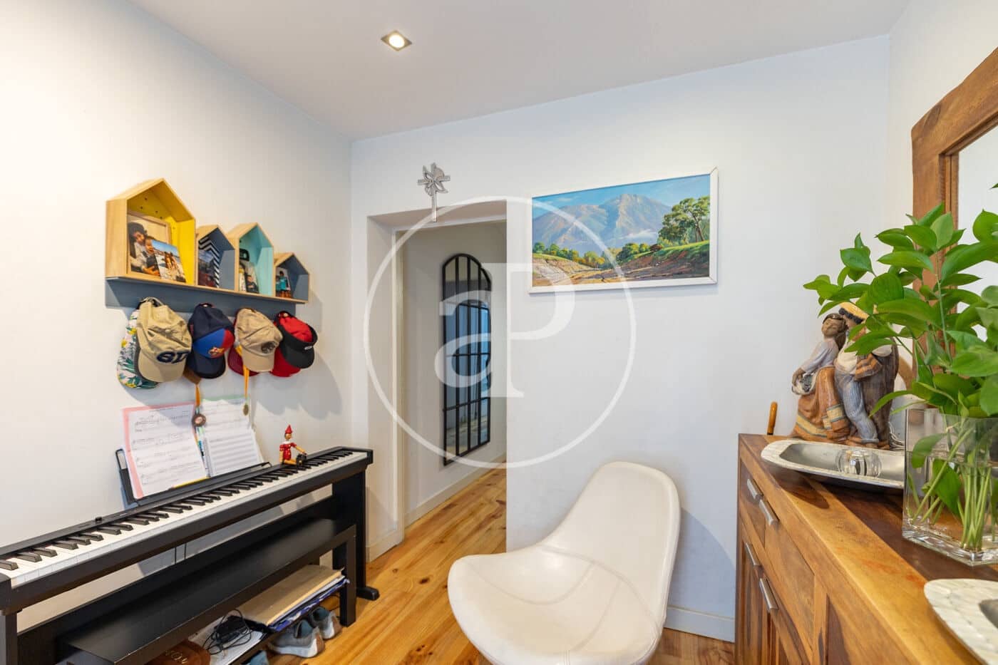 2 bedroom Apartment for sale in Barcelona city - € 570,000 (Ref: 9721681)