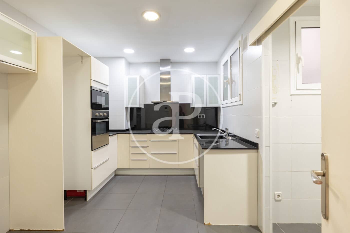 4 chambre Appartement à vendre à Barcelone ville - 840 000 € (Ref: 9721682)