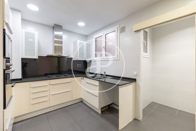 4 Zimmer Apartment zu verkaufen in La Dreta de L'Eixample, Barcelona Stadt - 840.000 € (Ref: 9721682)