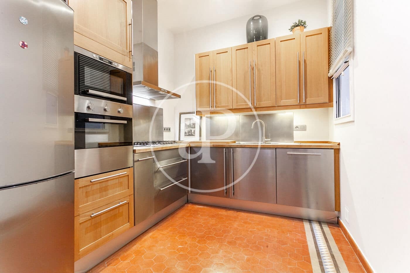 Apartamento de 2 habitaciones en Barcelona ciudad en alquiler - 2.500 € (Ref: 9726630)