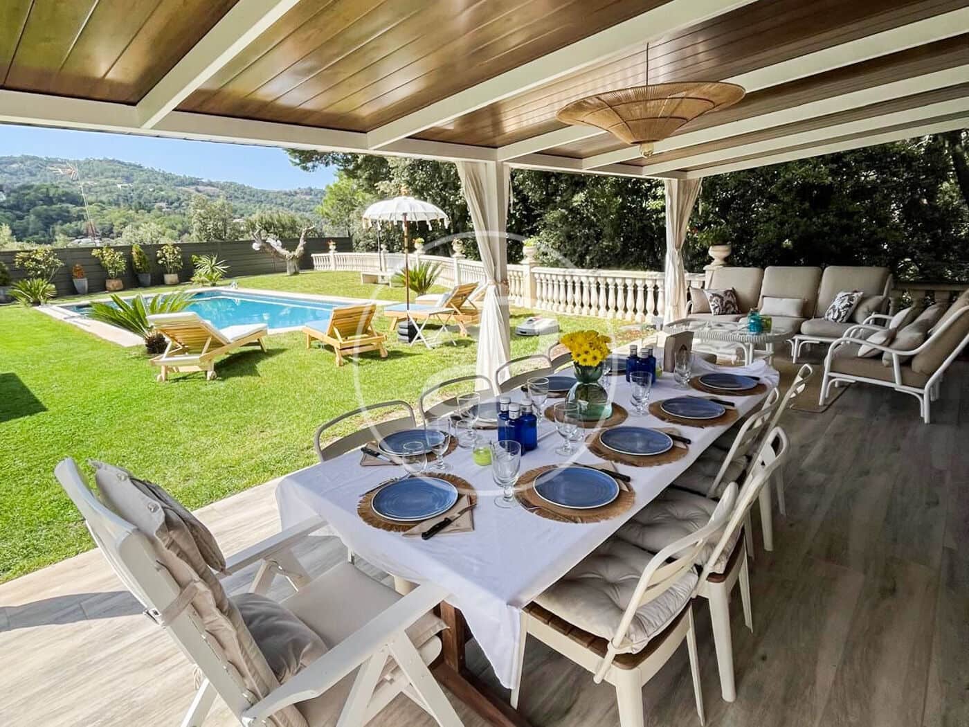 5 bedroom Villa for sale in Matadepera with pool - € 1,180,000 (Ref: 9726631)