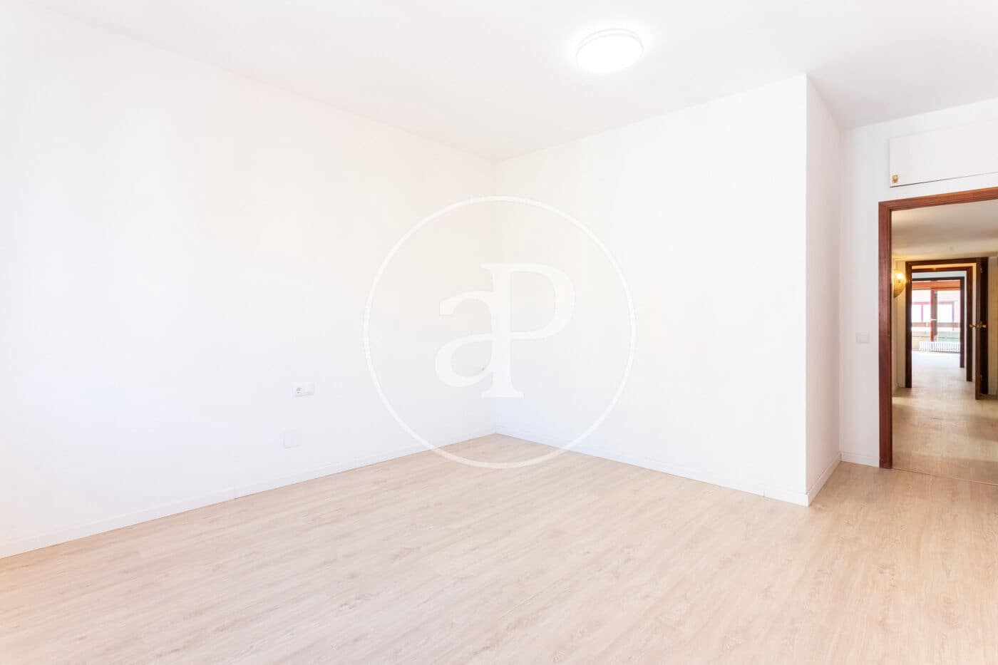 Appartement de 4 chambres à louer à Barcelone ville - 4 000 € (Ref: 9732083)