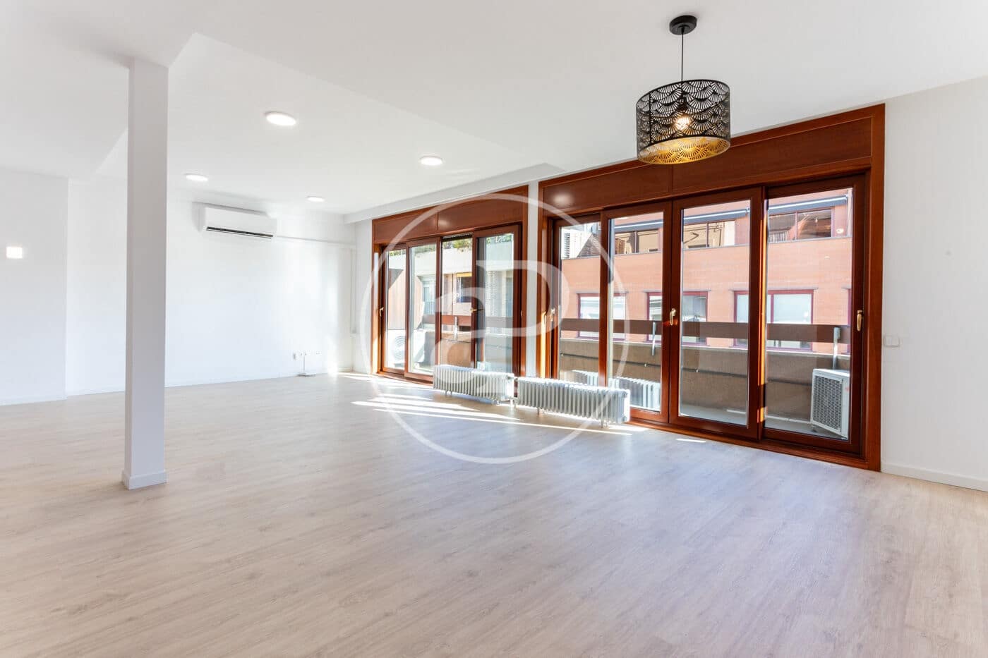 Appartement de 4 chambres à louer à Barcelone ville - 4 000 € (Ref: 9732083)