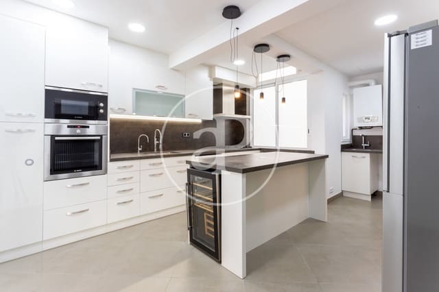 4 bedroom Apartment for rent in Sant Gervasi - Galvany, Barcelona city - € 4,000 (Ref: 9732083)