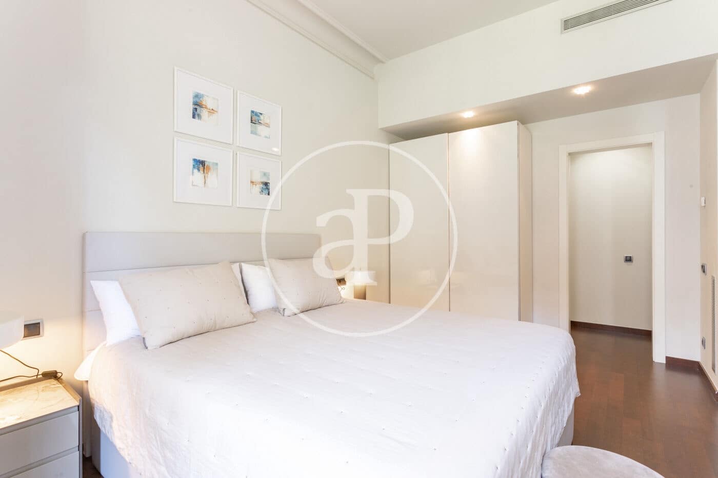 2 bedroom Apartment for rent in Barcelona city - € 2,600 (Ref: 9732084)