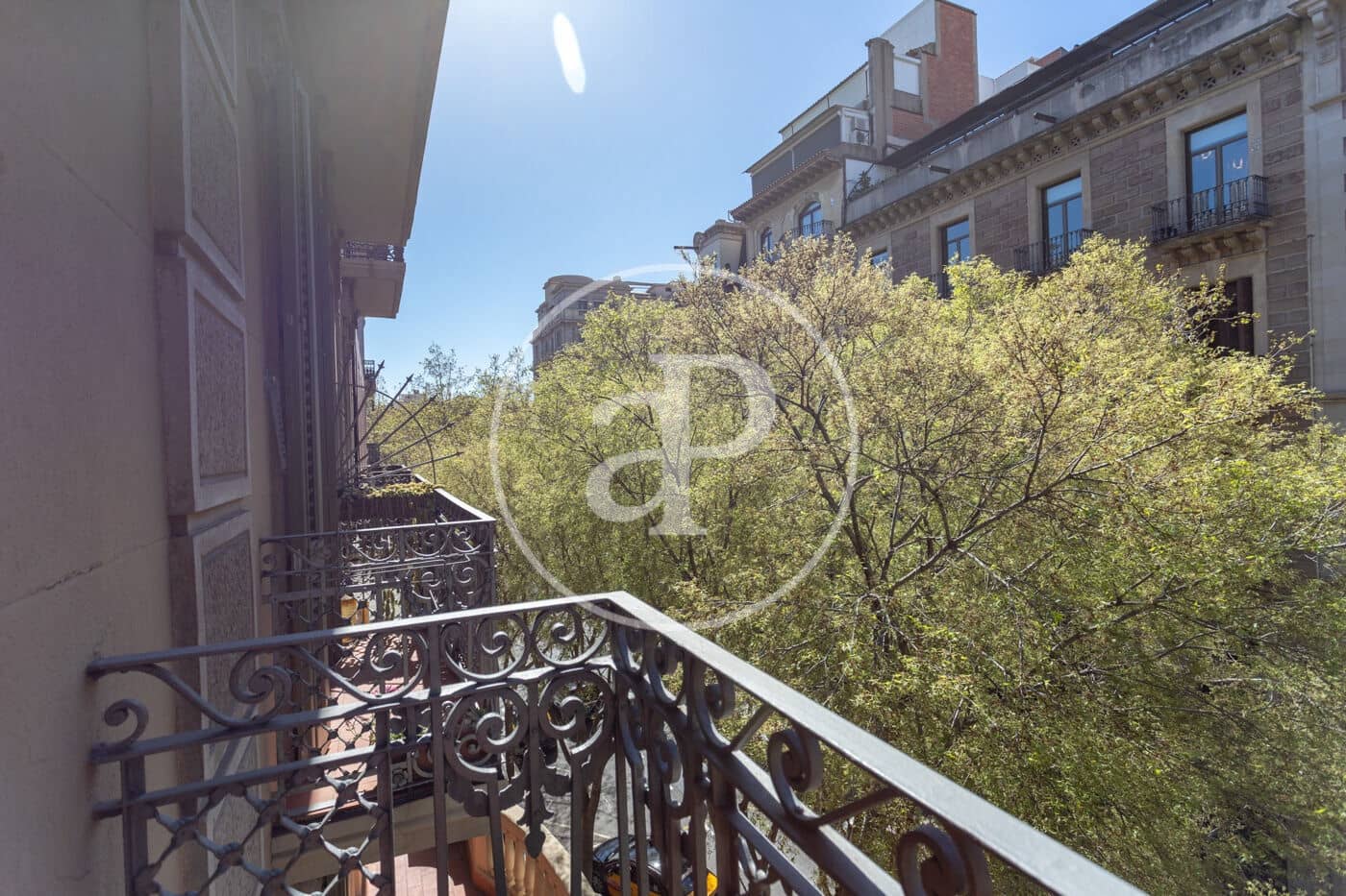 2 bedroom Apartment for rent in Barcelona city - € 2,600 (Ref: 9732084)