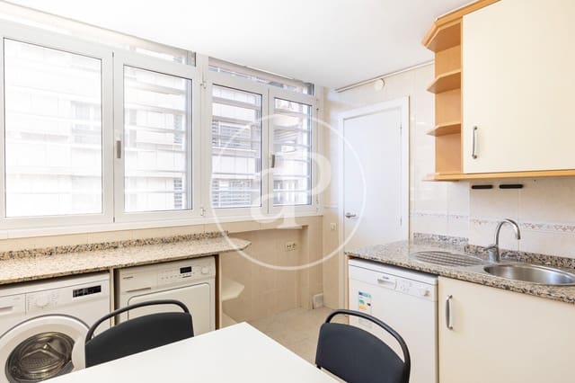 4 sovrum Lägenhet till salu i L'Antiga Esquerra de L'Eixample, Barcelona stad - 750 000 € (Ref: 9732085)