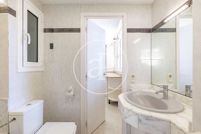 4 sovrum Lägenhet till salu i L'Antiga Esquerra de L'Eixample, Barcelona stad - 750 000 € (Ref: 9732085)