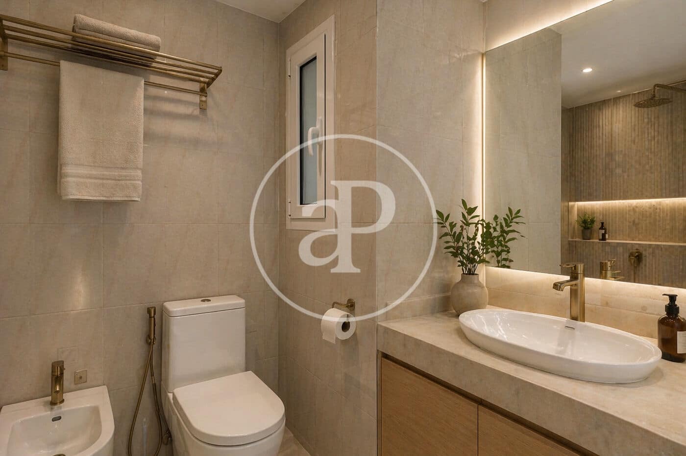 4 bedroom Apartment for sale in Barcelona city - € 750,000 (Ref: 9732085)