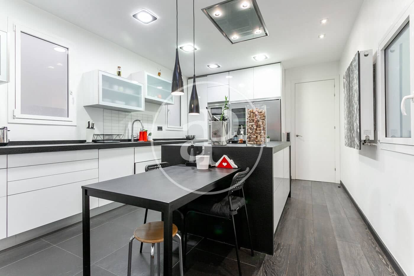 Apartamento de 3 habitaciones en Barcelona ciudad en venta - 769.000 € (Ref: 9735577)