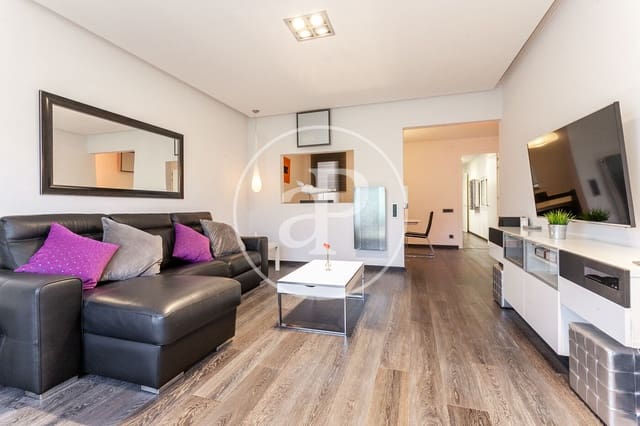 Apartamento de 3 habitaciones en La Nova Esquerra de L'Eixample, Barcelona ciudad en venta - 769.000 € (Ref: 9735577)