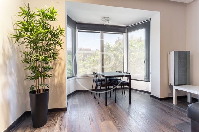 Apartamento de 3 habitaciones en La Nova Esquerra de L'Eixample, Barcelona ciudad en venta - 769.000 € (Ref: 9735577)