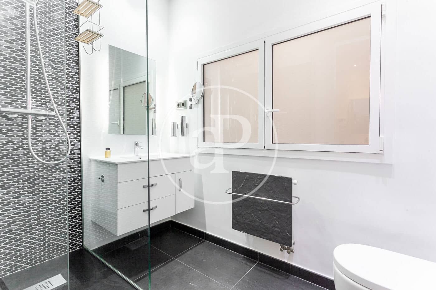 Apartamento de 3 habitaciones en Barcelona ciudad en venta - 769.000 € (Ref: 9735577)