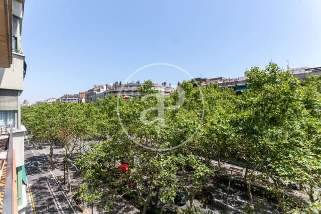 Apartamento de 3 habitaciones en La Nova Esquerra de L'Eixample, Barcelona ciudad en venta - 769.000 € (Ref: 9735577)