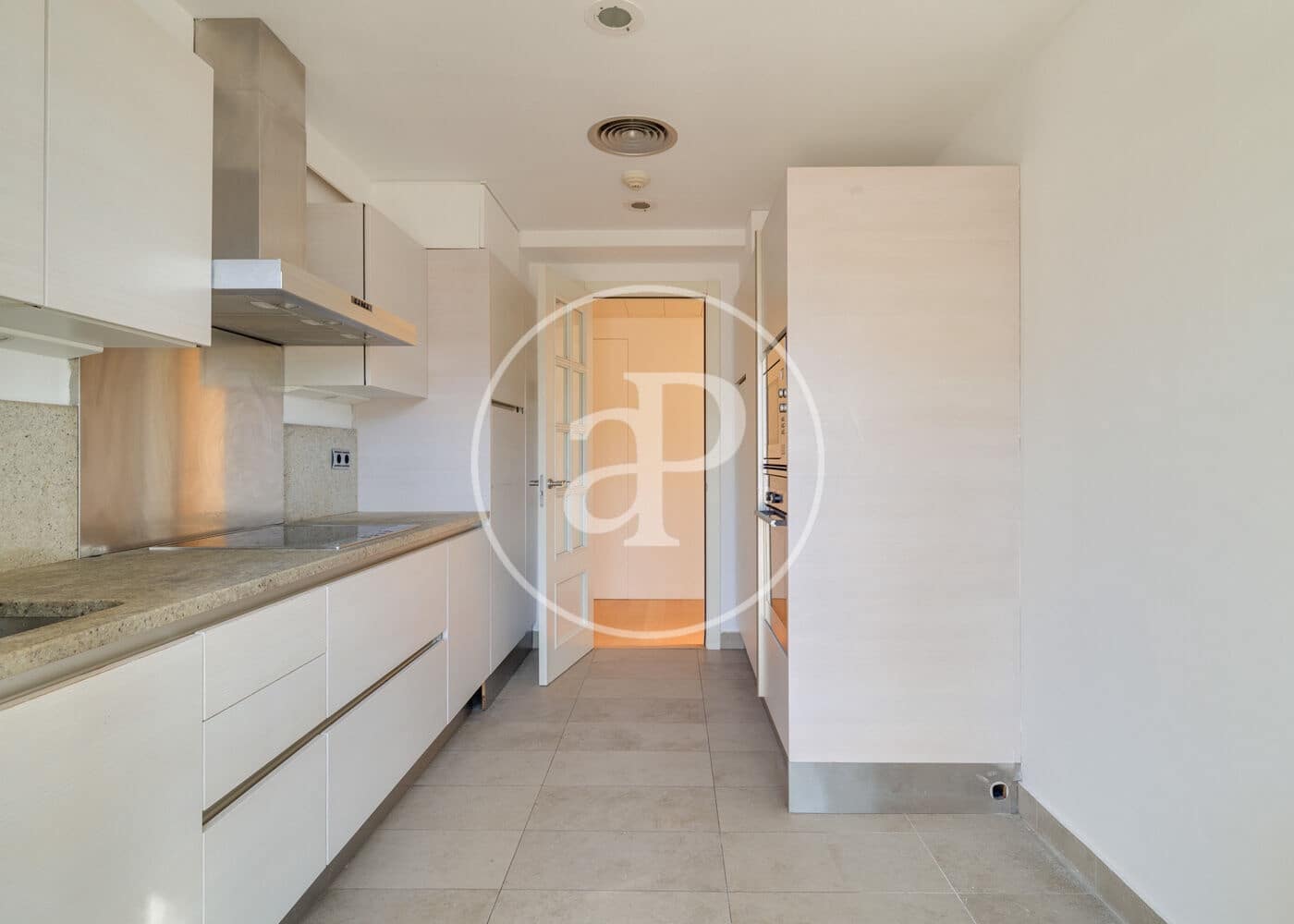 Ático de 3 habitaciones en Barcelona ciudad en venta con piscina - 1.800.000 € (Ref: 9738544)
