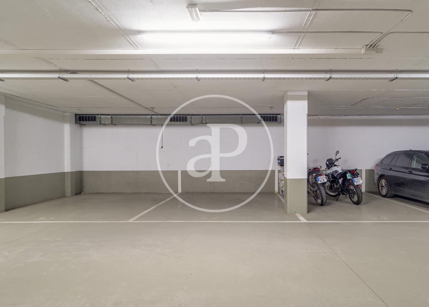 Ático de 3 habitaciones en Barcelona ciudad en venta con piscina - 1.800.000 € (Ref: 9738544)