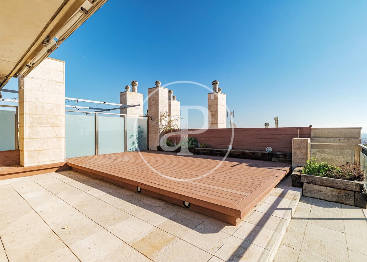 Ático de 3 habitaciones en Barcelona ciudad en venta con piscina - 1.800.000 € (Ref: 9738544)