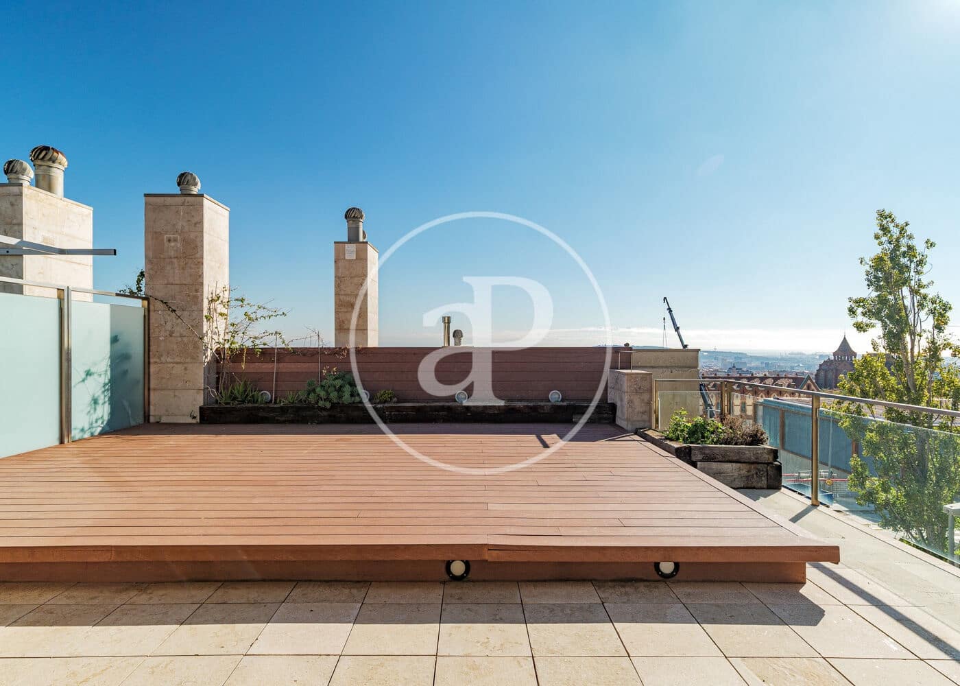 Ático de 3 habitaciones en Barcelona ciudad en venta con piscina - 1.800.000 € (Ref: 9738544)