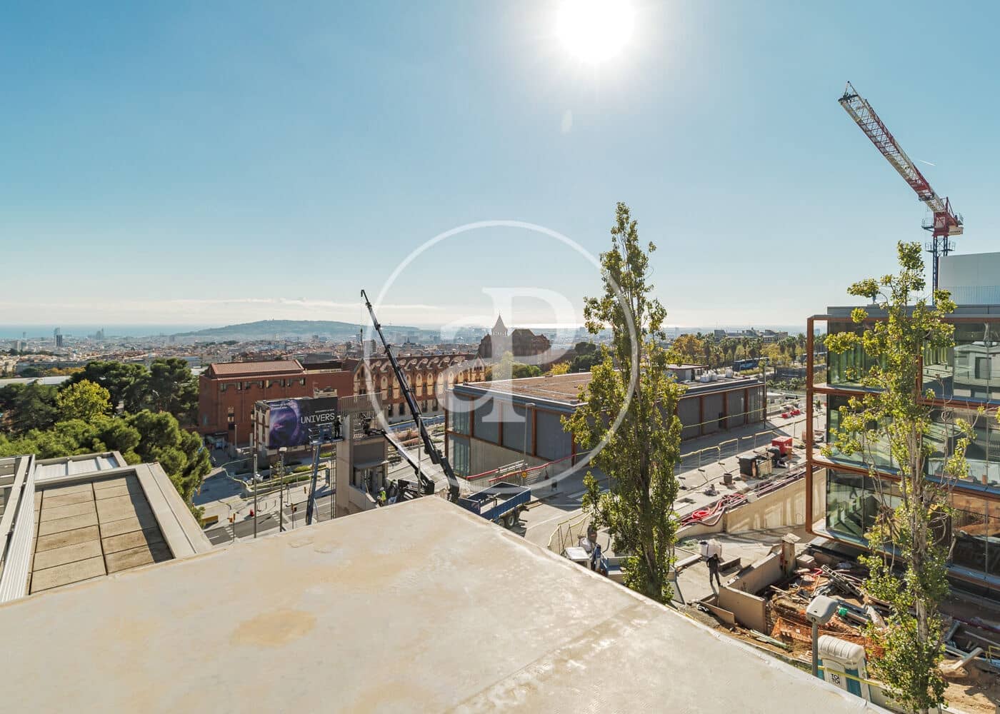 Ático de 3 habitaciones en Barcelona ciudad en venta con piscina - 1.800.000 € (Ref: 9738544)