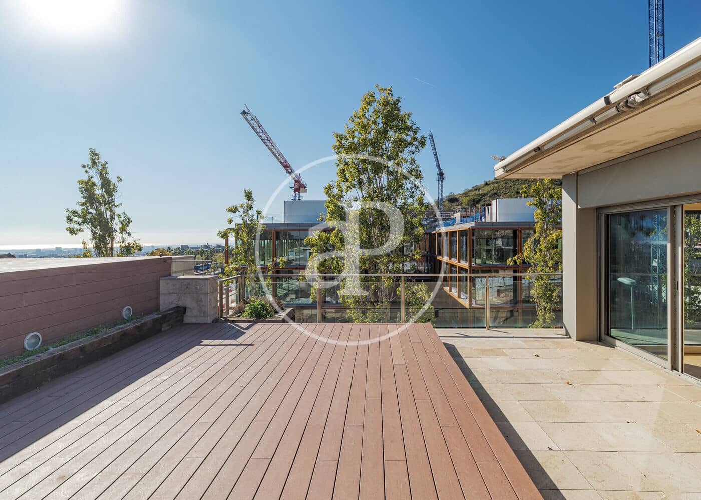 Ático de 3 habitaciones en Barcelona ciudad en venta con piscina - 1.800.000 € (Ref: 9738544)