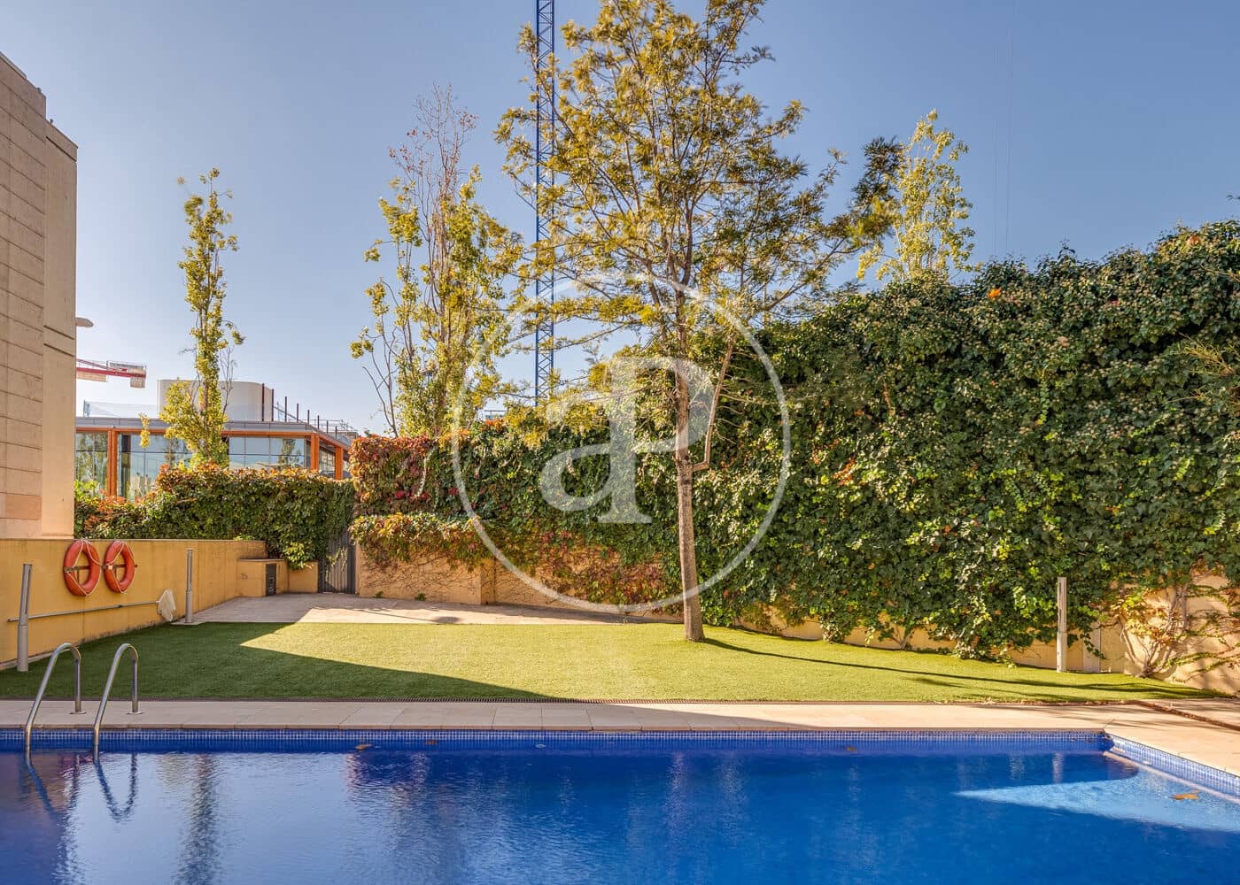 Ático de 3 habitaciones en Barcelona ciudad en venta con piscina - 1.800.000 € (Ref: 9738544)