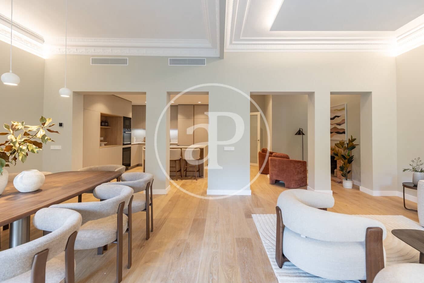 5 bedroom Apartment for sale in Barcelona city - € 2,150,000 (Ref: 9738545)