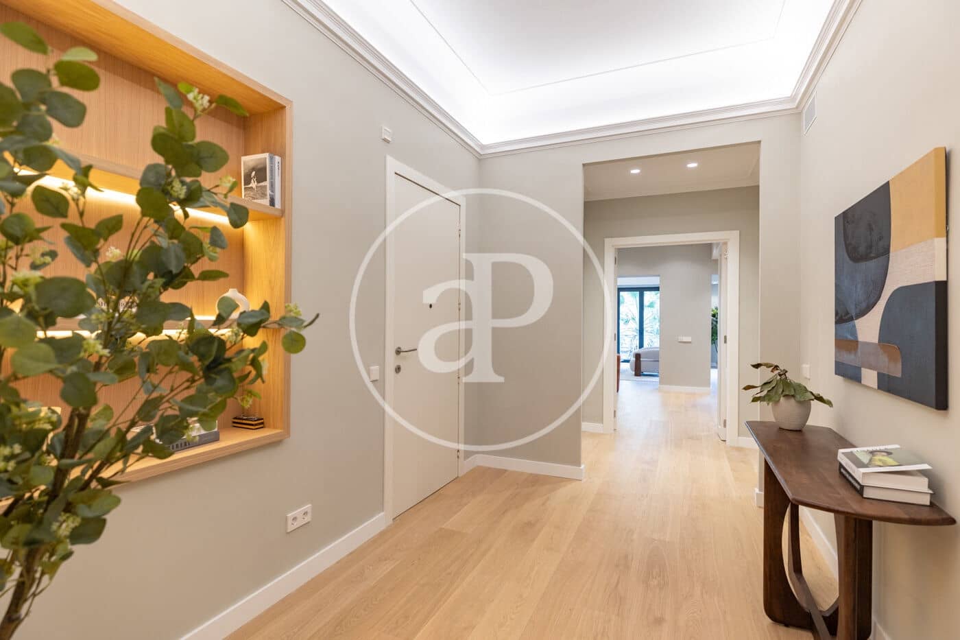 5 bedroom Apartment for sale in Barcelona city - € 2,150,000 (Ref: 9738545)