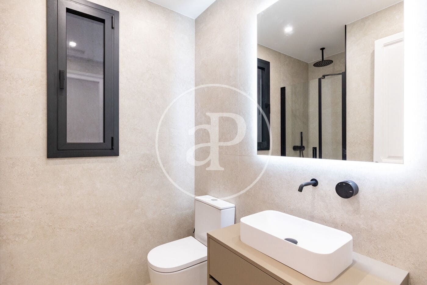 3 soveværelse Lejlighed til salg i Barcelona by - € 1.250.000 (Ref: 9741724)