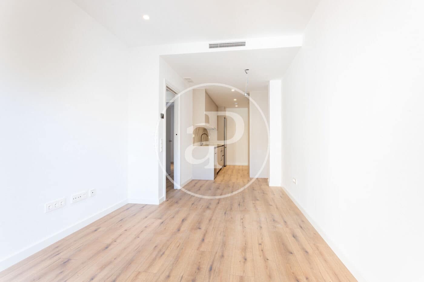 Apartamento de 2 habitaciones en Barcelona ciudad en alquiler - 2.200 € (Ref: 9741725)