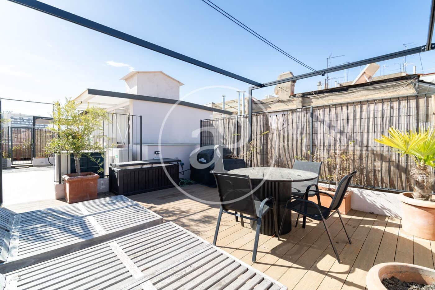 3 bedroom Apartment for rent in Barcelona city - € 4,900 (Ref: 9741726)