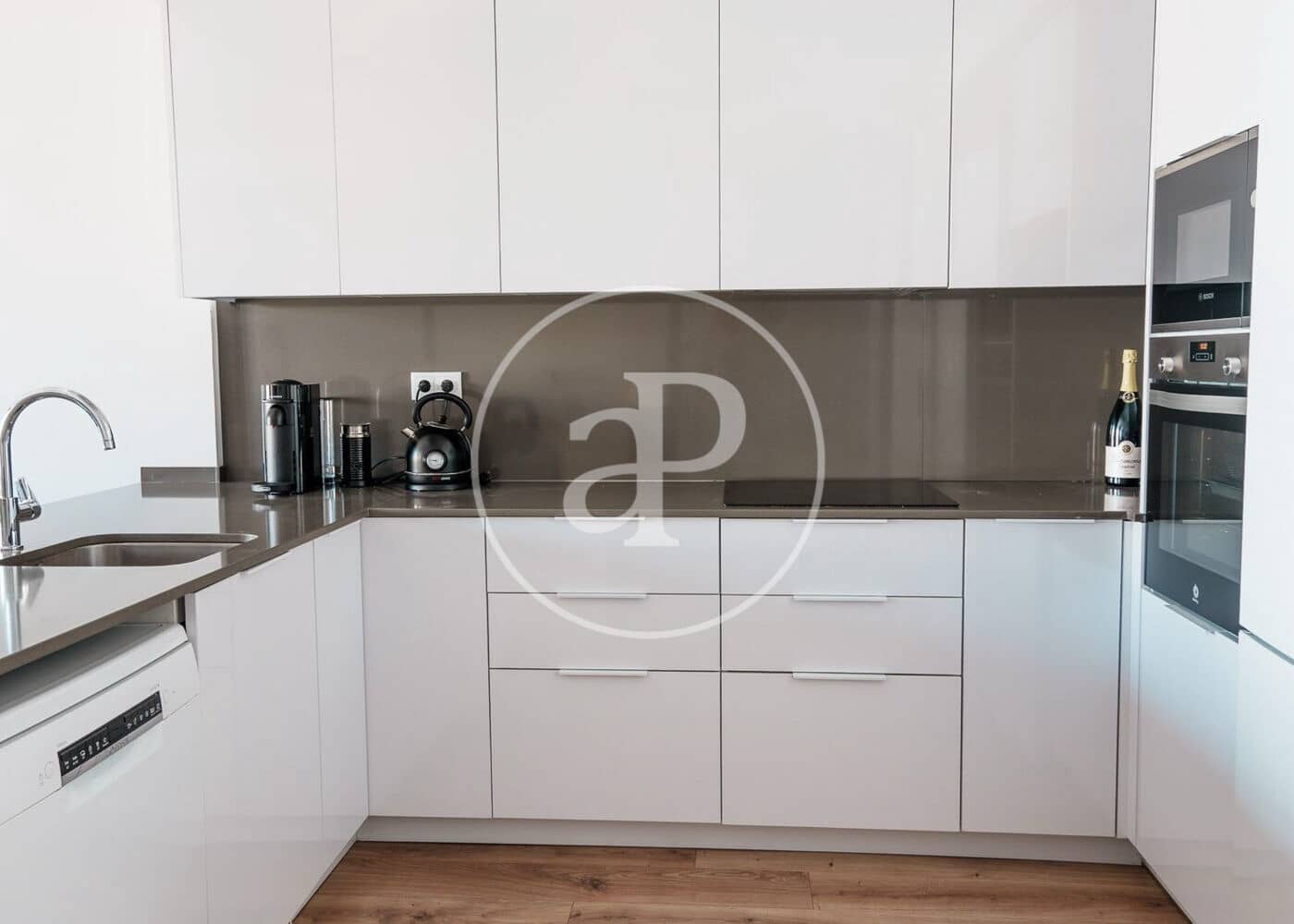 3 quarto Penthouse para arrendar em Barcelona cidade - 3 850 € (Ref: 9741726)