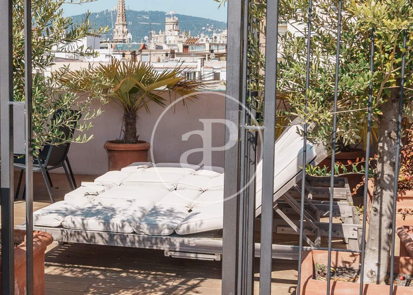 3 quarto Penthouse para arrendar em Barcelona cidade - 3 850 € (Ref: 9741726)