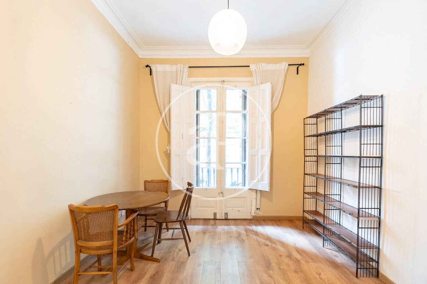 Apartamento de 2 habitaciones en Barcelona ciudad en venta - 350.000 € (Ref: 9741729)