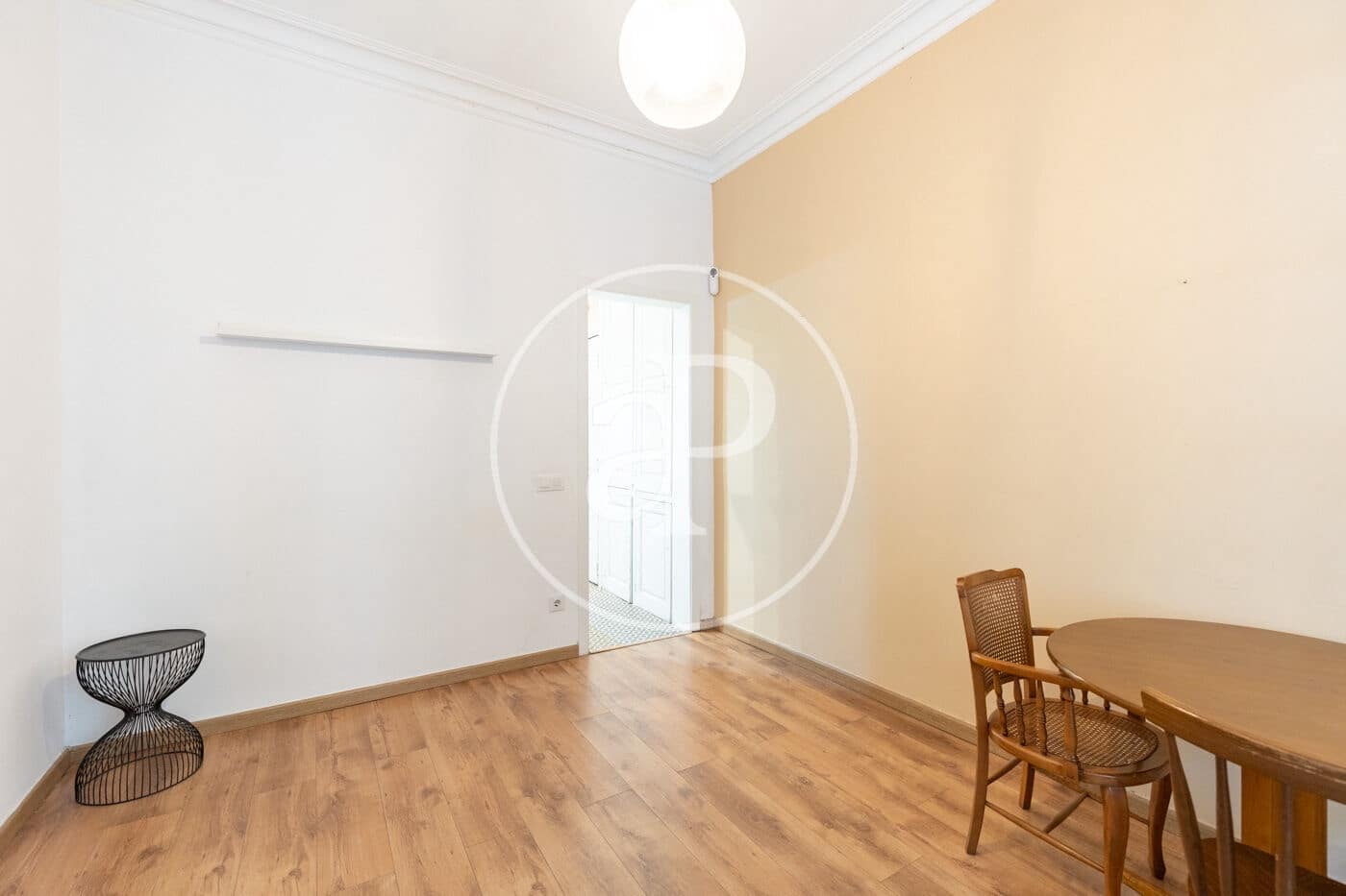 Apartamento de 2 habitaciones en Barcelona ciudad en venta - 350.000 € (Ref: 9741729)