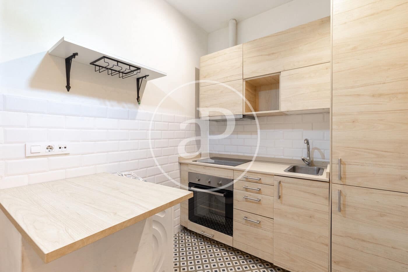 Apartamento de 2 habitaciones en Barcelona ciudad en venta - 350.000 € (Ref: 9741729)