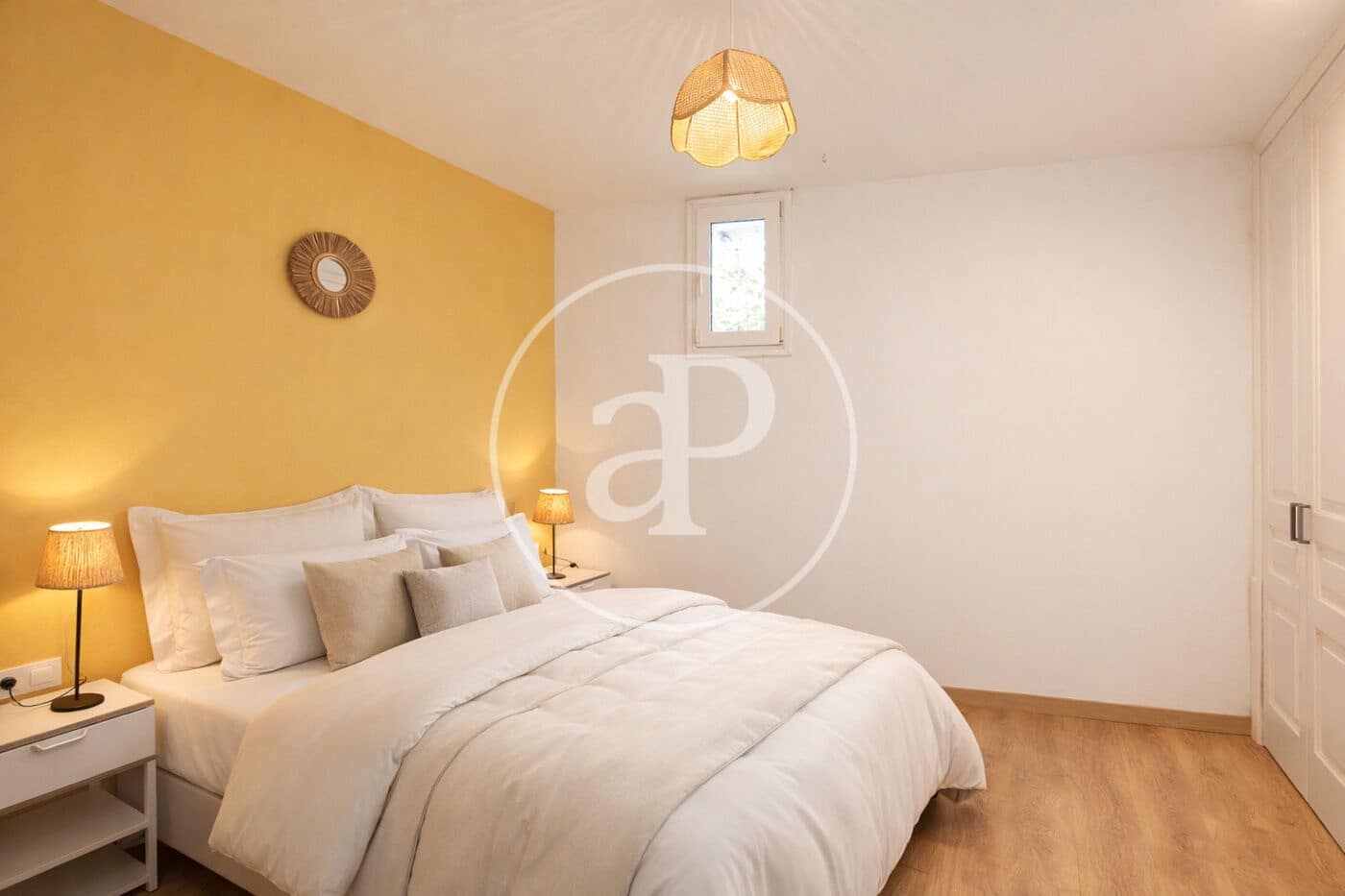 Apartamento de 2 habitaciones en Barcelona ciudad en venta - 350.000 € (Ref: 9741729)