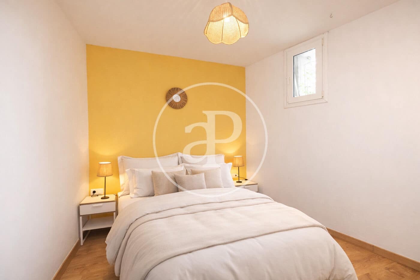 Apartamento de 2 habitaciones en Barcelona ciudad en venta - 350.000 € (Ref: 9741729)