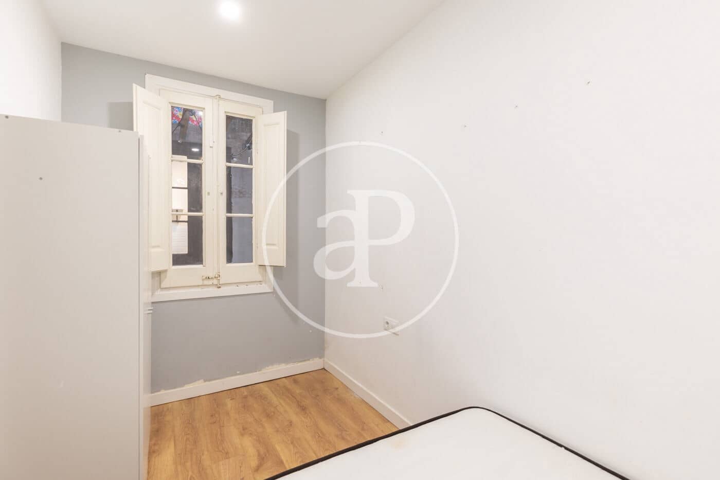 Apartamento de 2 habitaciones en Barcelona ciudad en venta - 350.000 € (Ref: 9741729)