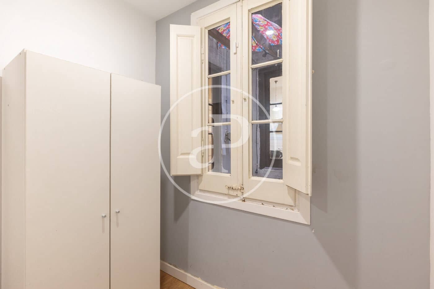 Apartamento de 2 habitaciones en Barcelona ciudad en venta - 350.000 € (Ref: 9741729)