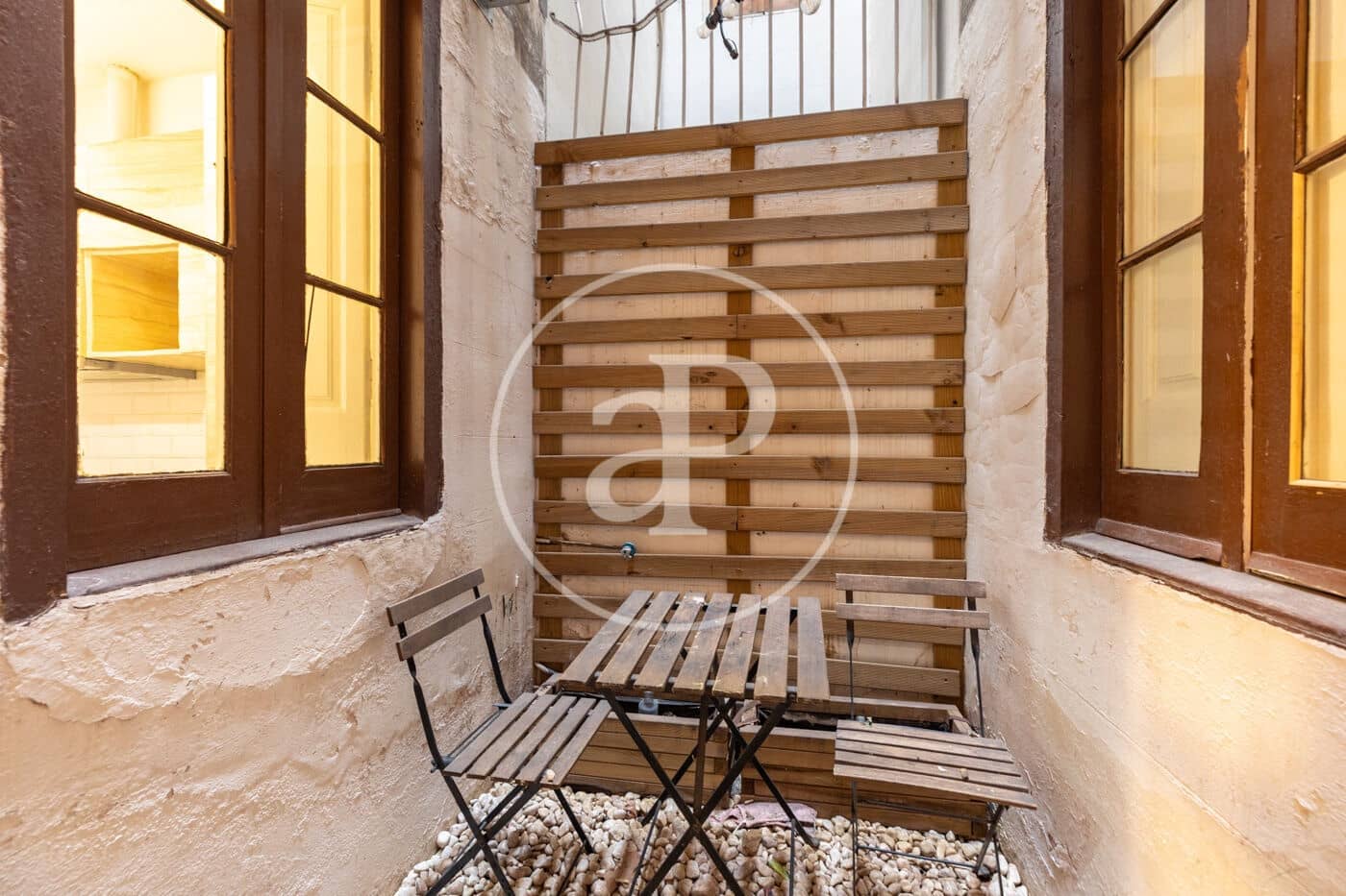 Apartamento de 2 habitaciones en Barcelona ciudad en venta - 350.000 € (Ref: 9741729)