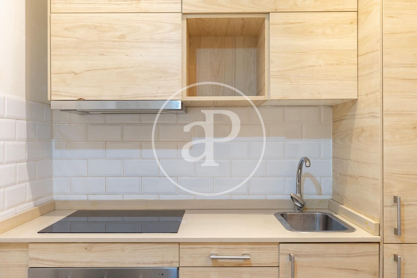 Apartamento de 2 habitaciones en Barcelona ciudad en venta - 350.000 € (Ref: 9741729)